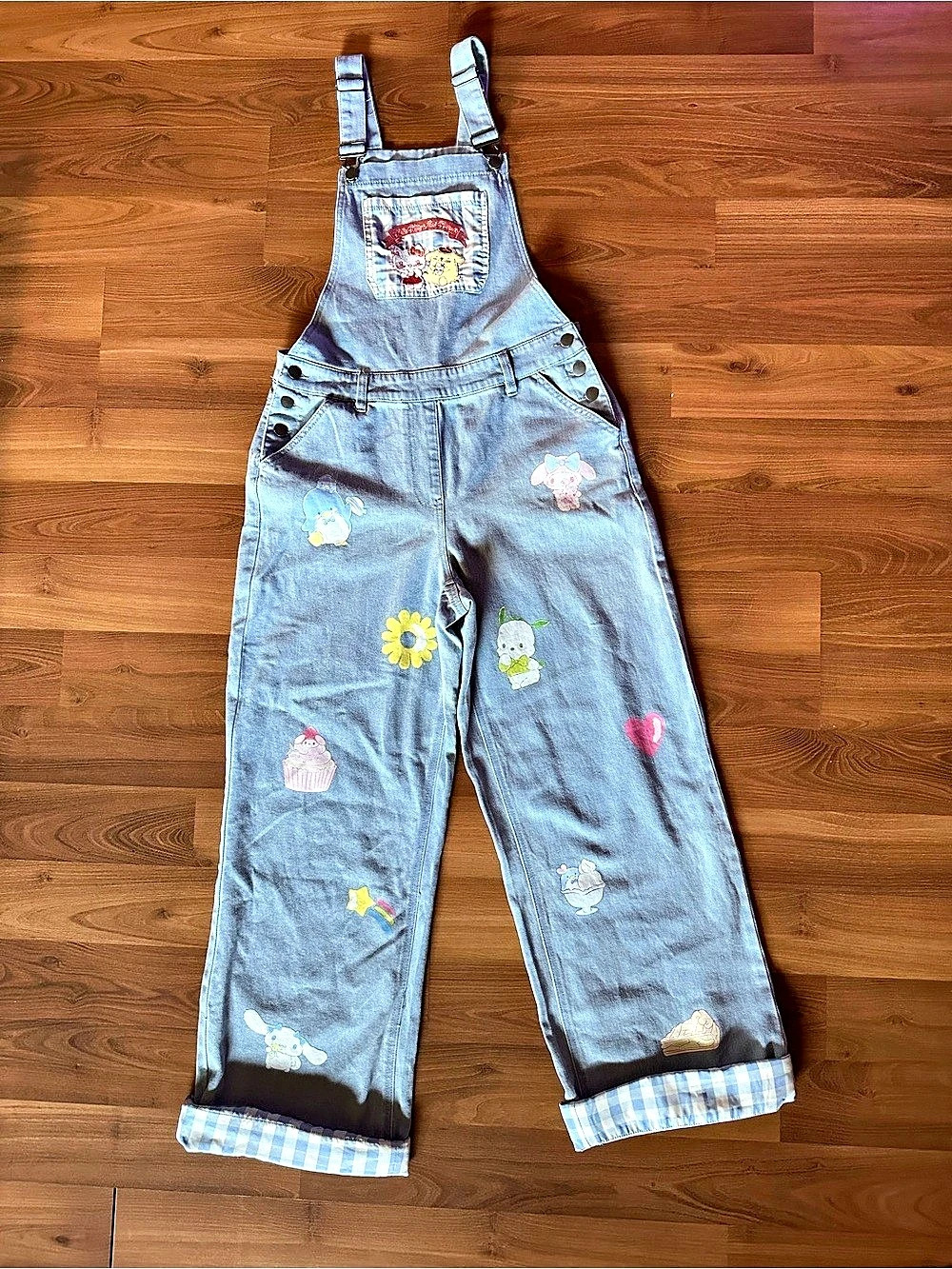 🆕 BoxLunch Hello Kitty and Friends Denim Gingham Overalls Medium NWT